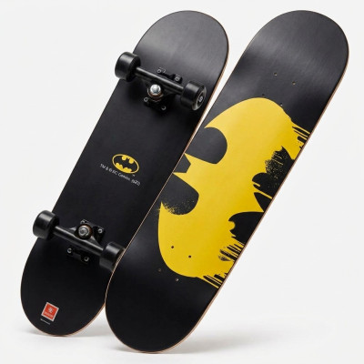 Skateboard Bat-Man